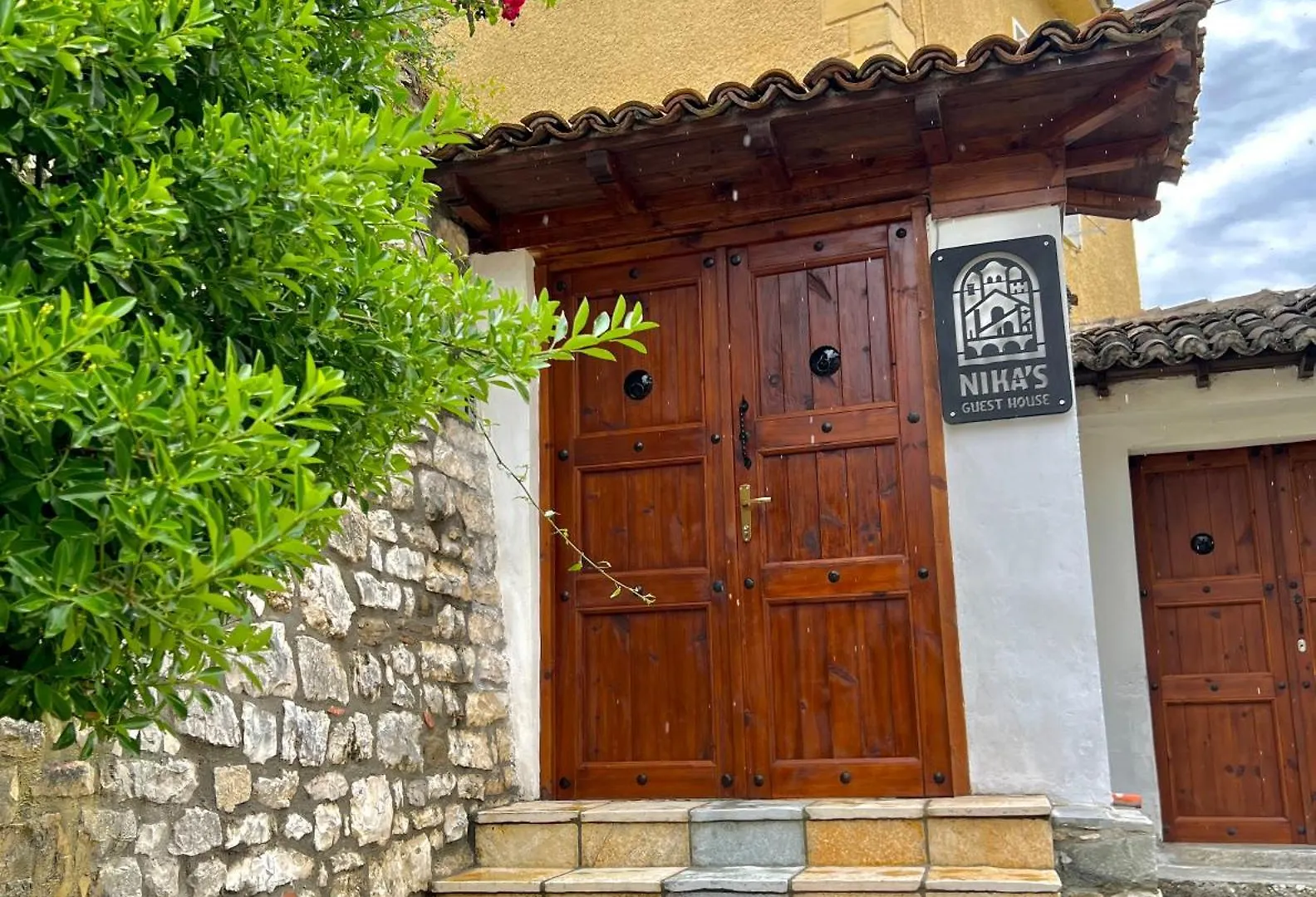 Nika'S Guest House Berat